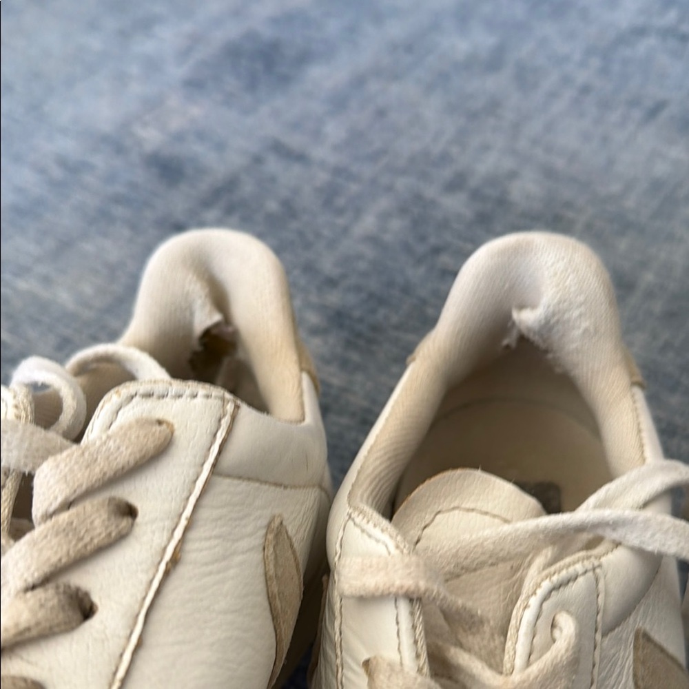 Veja Women's Cream and Tan Sneakers Size 8 - Picture 3 of 6